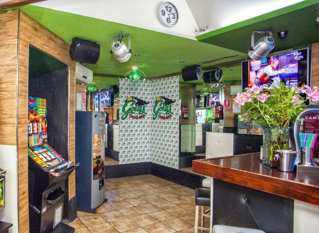 Hostal Goias Hotel Oviedo Kültér fotó