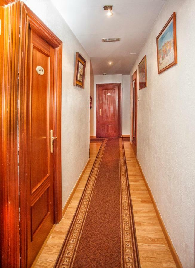 Hostal Goias Hotel Oviedo Kültér fotó